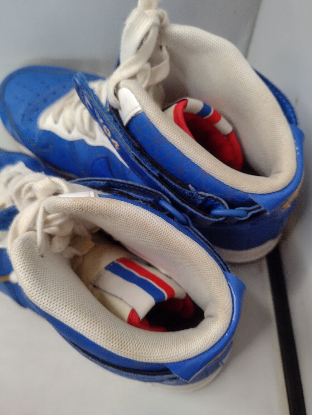 Nike Air Force 1 High Detroit Pistons NBA 2004 Finals CI9880-400 Mens Size 10 FF - Picture 2 of 10
